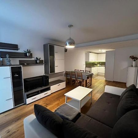 Porec, Tolle 3 Zi-Whg, Sehr Zentral, Top Zustand! Mit Internet Und W-Lan! Extérieur photo