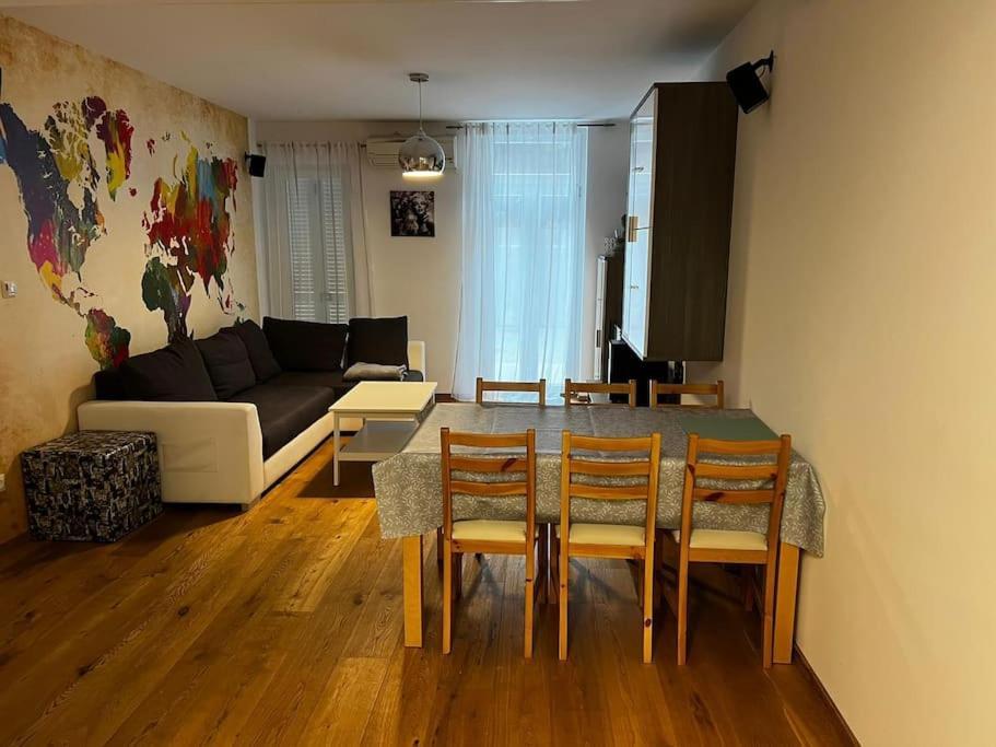 Porec, Tolle 3 Zi-Whg, Sehr Zentral, Top Zustand! Mit Internet Und W-Lan! Extérieur photo
