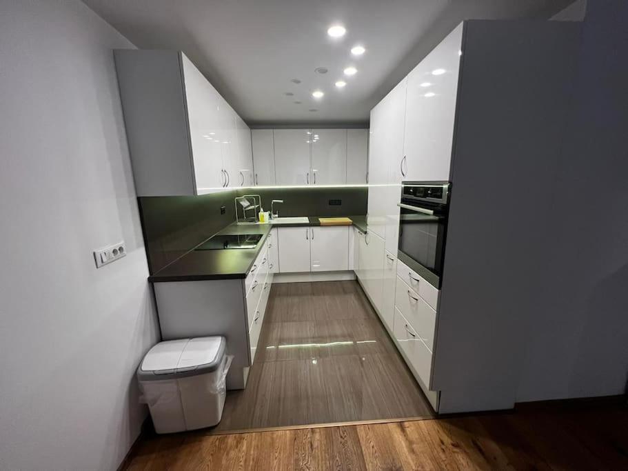 Porec, Tolle 3 Zi-Whg, Sehr Zentral, Top Zustand! Mit Internet Und W-Lan! Extérieur photo